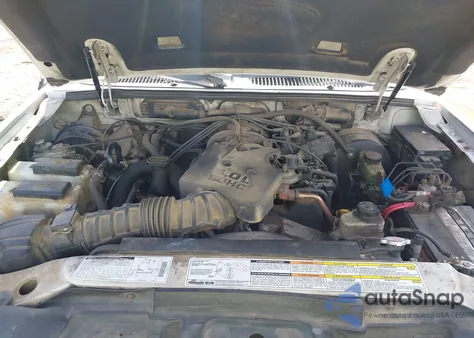 2002 Ford Explorer Sport Trac z USA, uszkodzony, nr VIN 1FMZU77E22UB39219